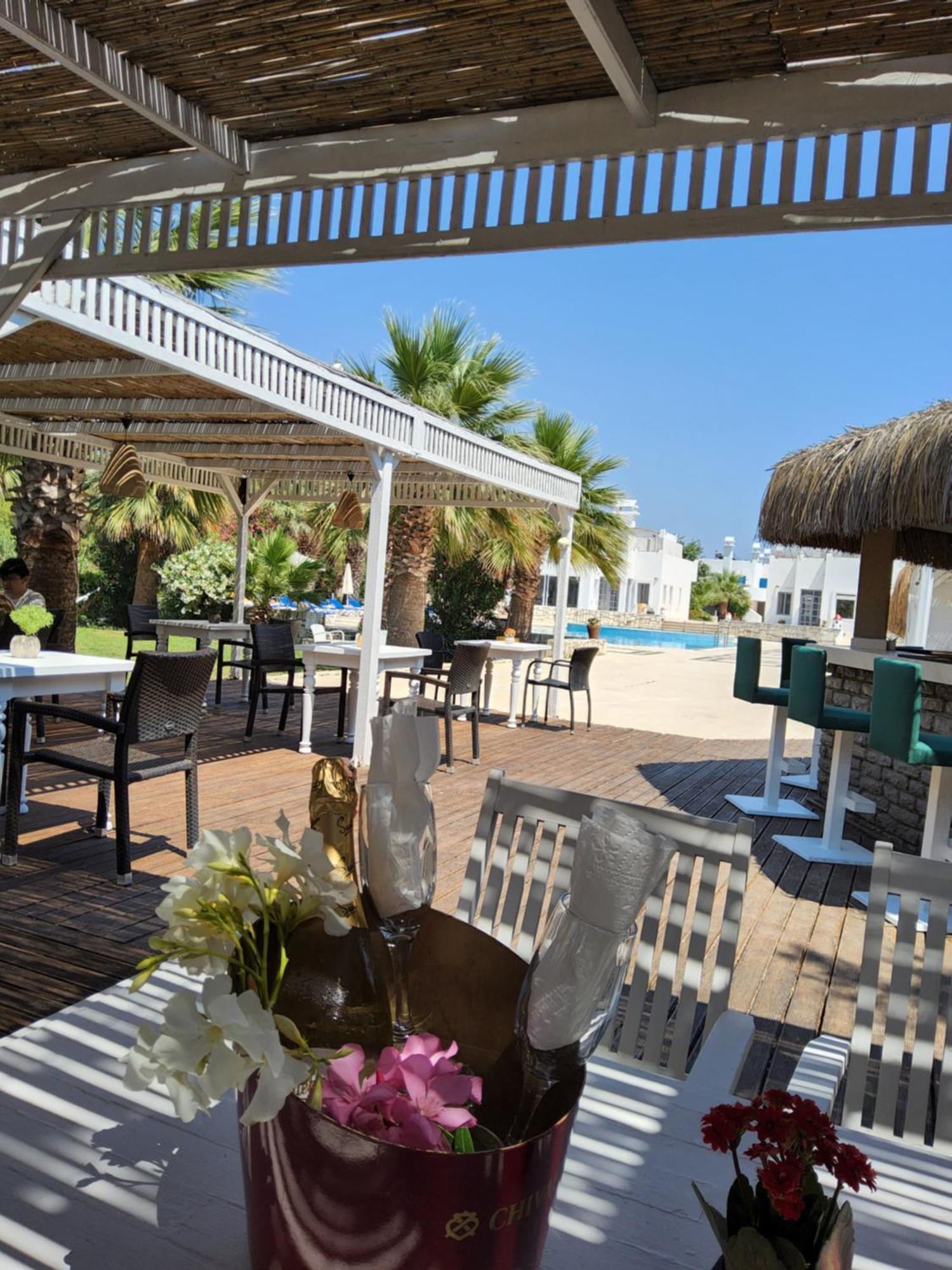 Ladonia Hotels Zemda Guemuesluek Bagian luar foto