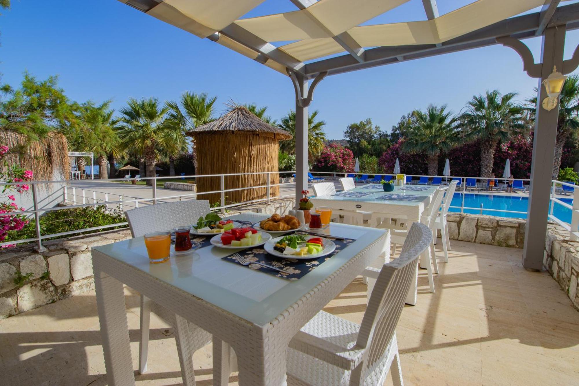 Ladonia Hotels Zemda Guemuesluek Bagian luar foto