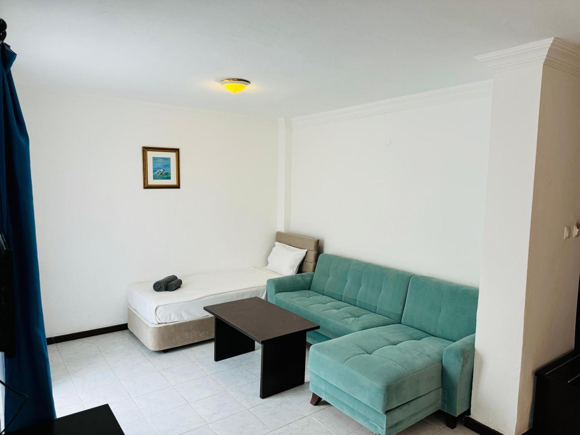 Ladonia Hotels Zemda Guemuesluek Bagian luar foto