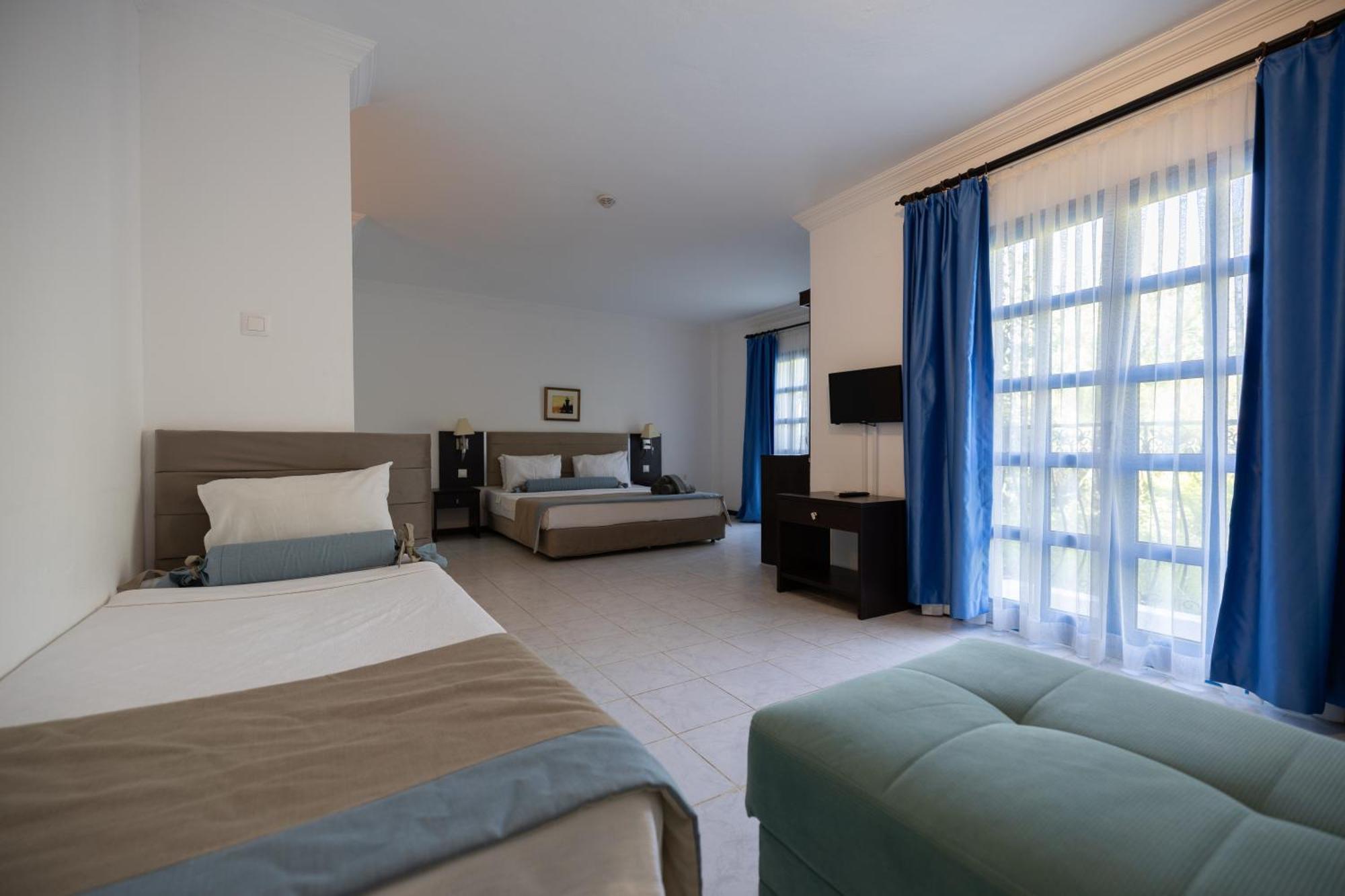 Ladonia Hotels Zemda Guemuesluek Bagian luar foto