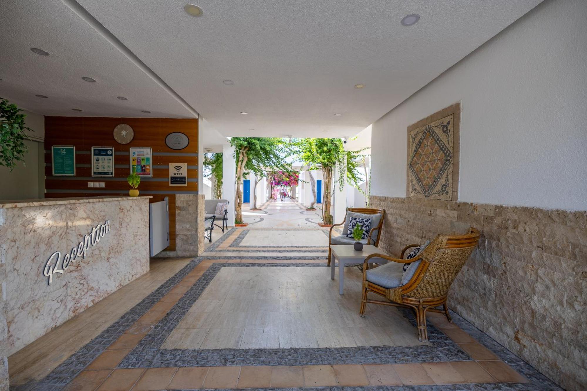 Ladonia Hotels Zemda Guemuesluek Bagian luar foto