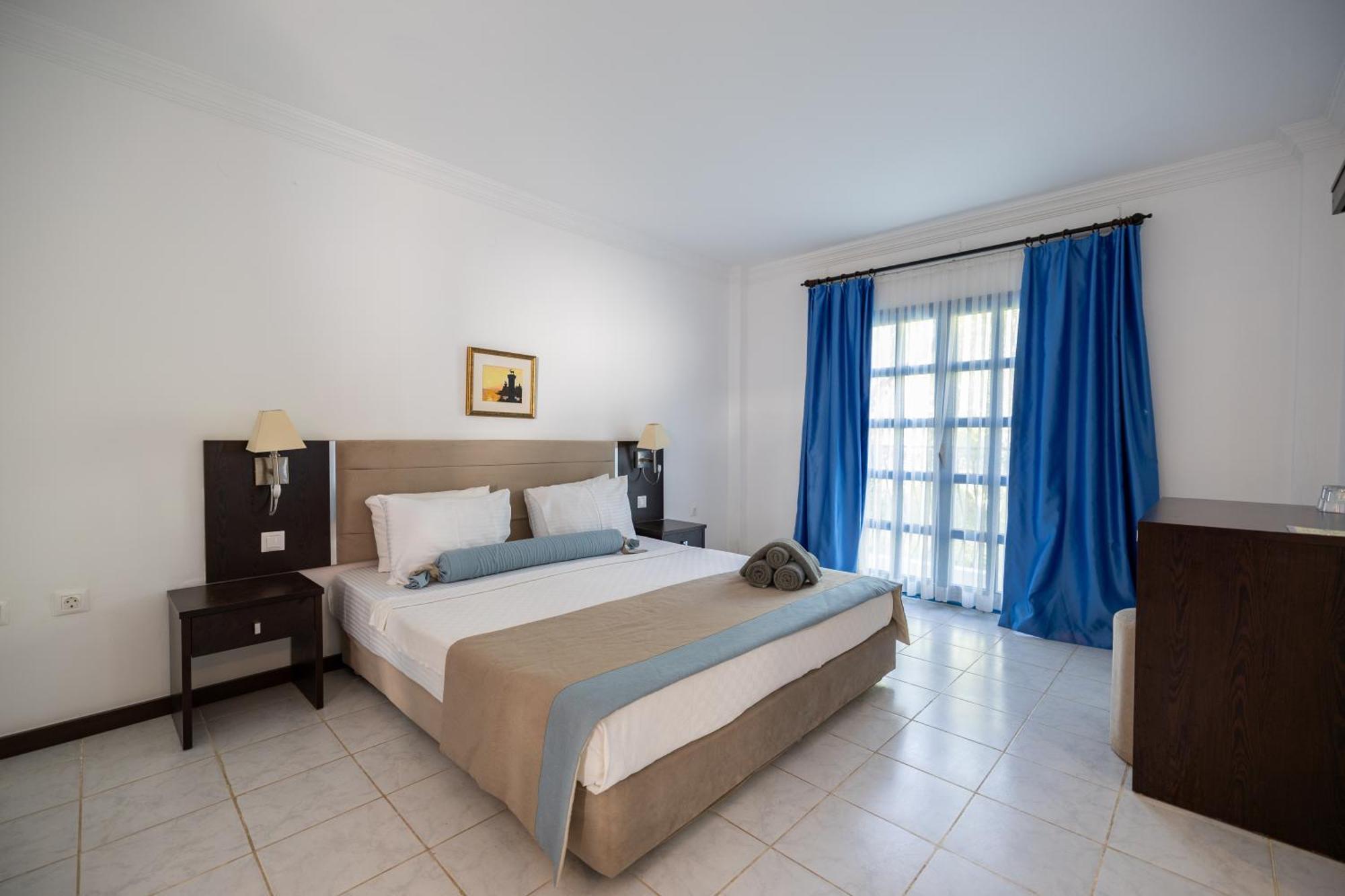 Ladonia Hotels Zemda Guemuesluek Bagian luar foto